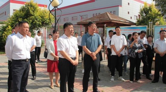 稀土高新區(qū)工會大力推動“ 五三三”工作機制，全面提升廠務公開民主管理工作提質增效
